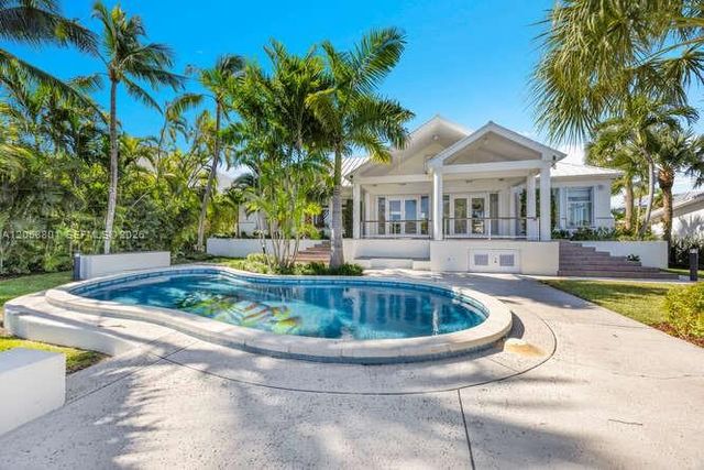 621 N Mashta Drive, Key Biscayne, FL 33149