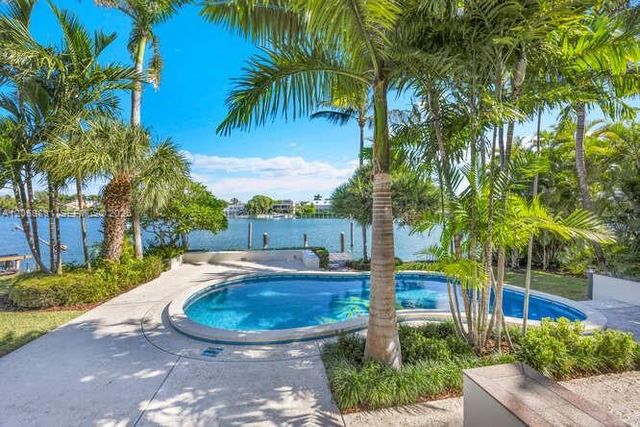 621 N Mashta Drive, Key Biscayne, FL 33149