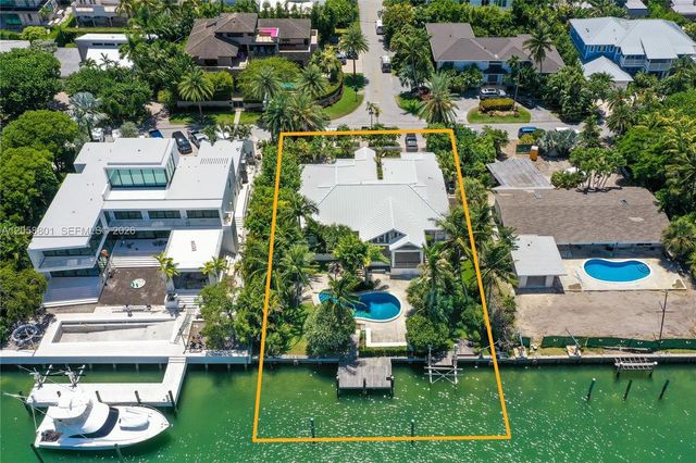 621 N Mashta Drive, Key Biscayne, FL 33149