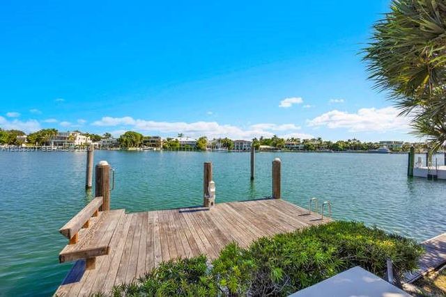 621 N Mashta Drive, Key Biscayne, FL 33149