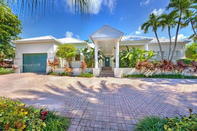 621 N Mashta Drive, Key Biscayne, FL 33149
