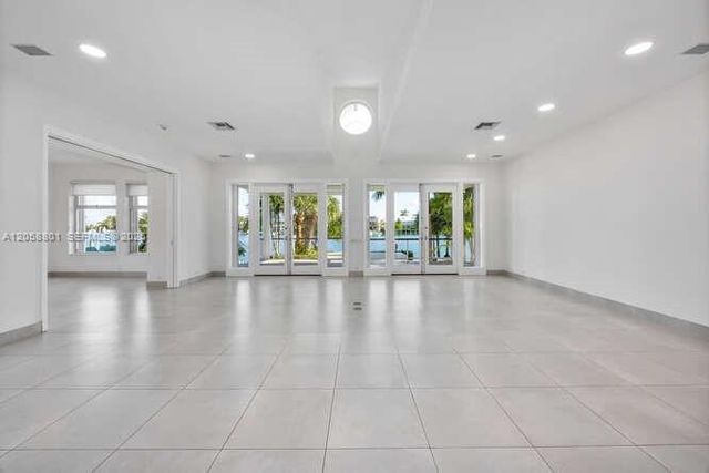 621 N Mashta Drive, Key Biscayne, FL 33149