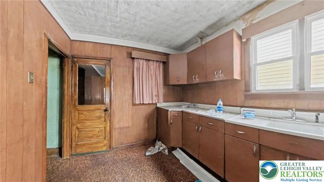 229 West Patterson Street, Lansford Boro, PA 18232