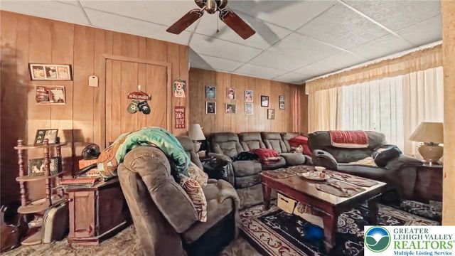 229 West Patterson Street, Lansford Boro, PA 18232
