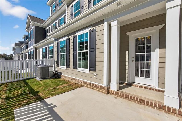 4936 Apricot WAY, Chesapeake, VA 23321