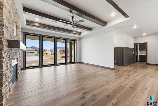 2300 S Galena Ct Court, Sioux Falls, SD 57110