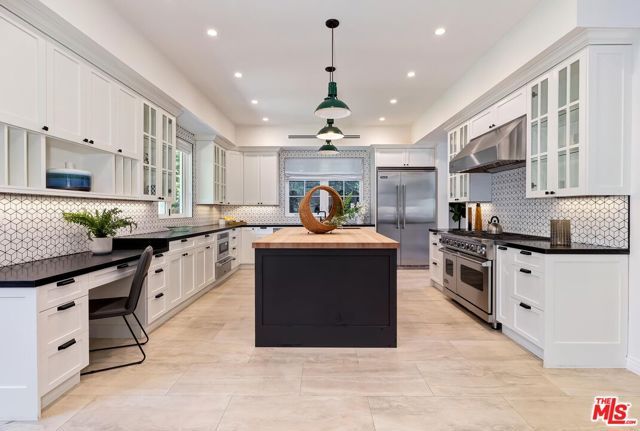 9767 Monte Mar Drive, Los Angeles, CA 90035