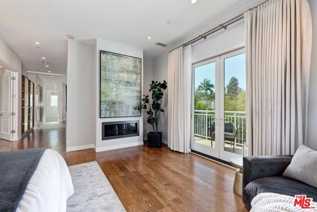 9767 Monte Mar Drive, Los Angeles, CA 90035