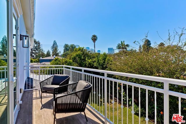 9767 Monte Mar Drive, Los Angeles, CA 90035