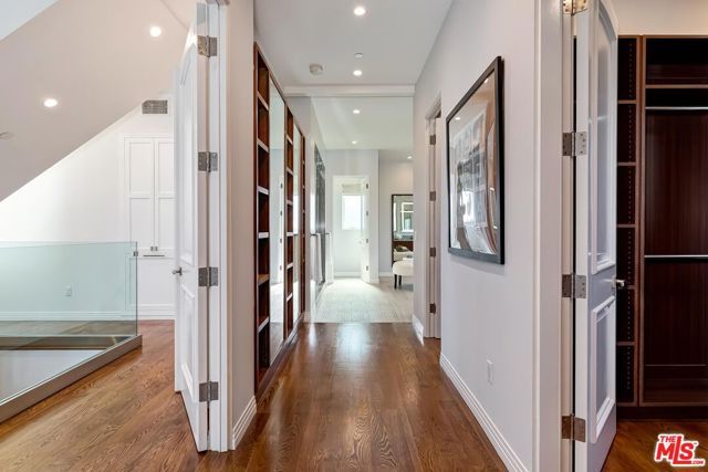 9767 Monte Mar Drive, Los Angeles, CA 90035