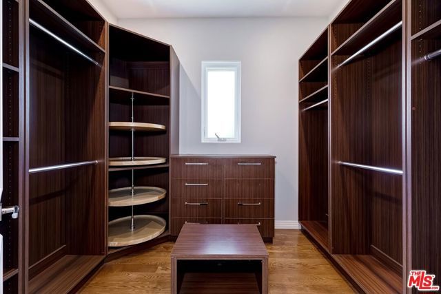 9767 Monte Mar Drive, Los Angeles, CA 90035