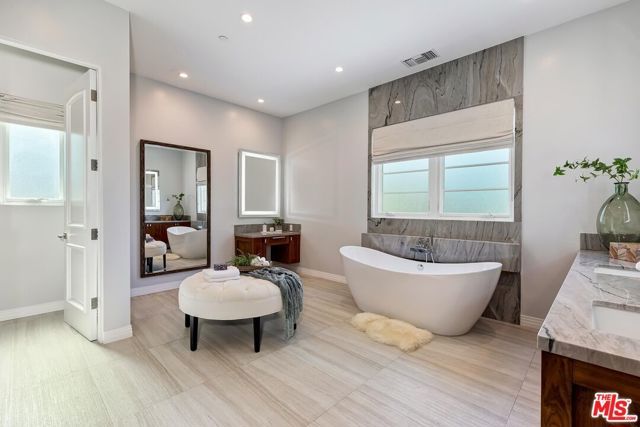 9767 Monte Mar Drive, Los Angeles, CA 90035