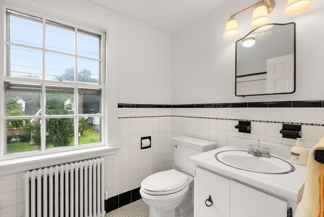 204 Thacher St, Milton, MA 02186