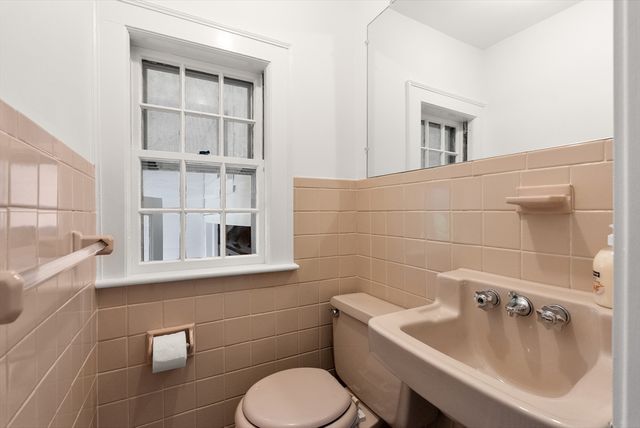 204 Thacher St, Milton, MA 02186
