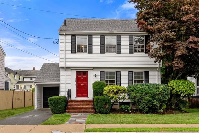 204 Thacher St, Milton, MA 02186