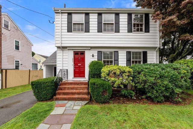204 Thacher St, Milton, MA 02186