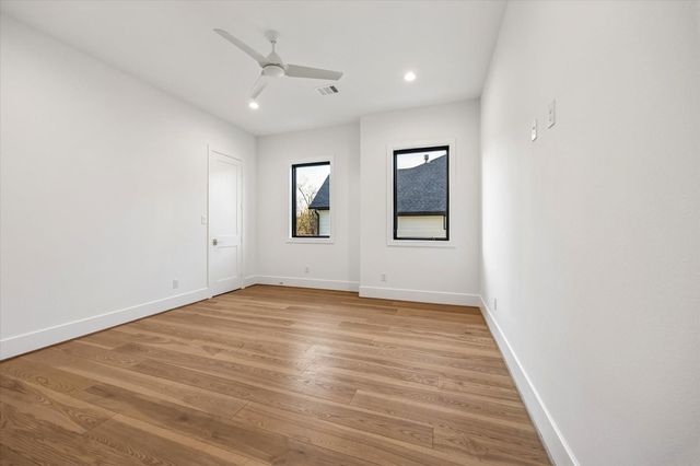 810 W 41st Street, Houston, TX 77018