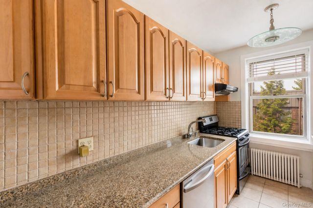 2140 78th Street 2F, East Elmhurst, NY 11370