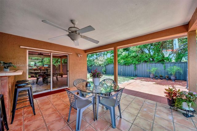 2201 N 57th Ter, Hollywood, FL 33021