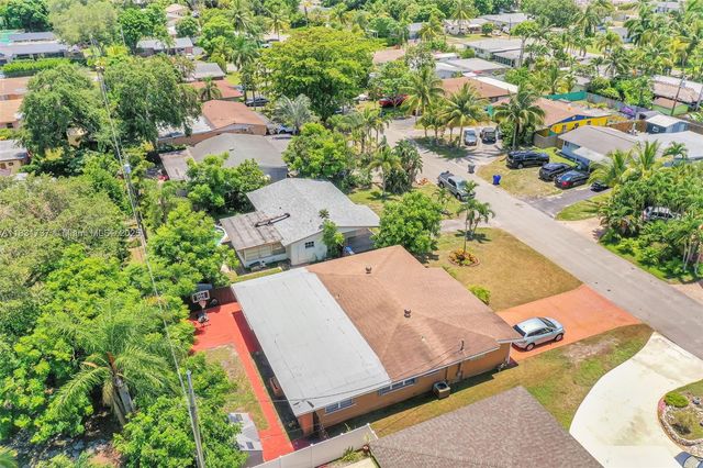 2201 N 57th Ter, Hollywood, FL 33021