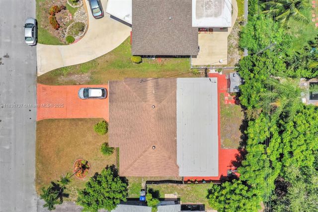 2201 N 57th Ter, Hollywood, FL 33021