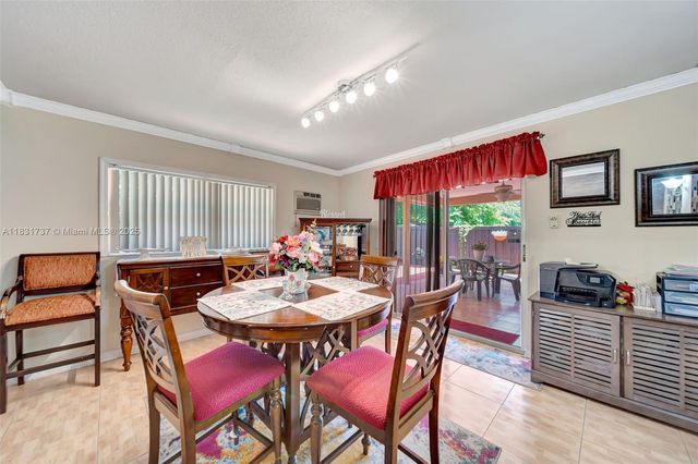 2201 N 57th Ter, Hollywood, FL 33021