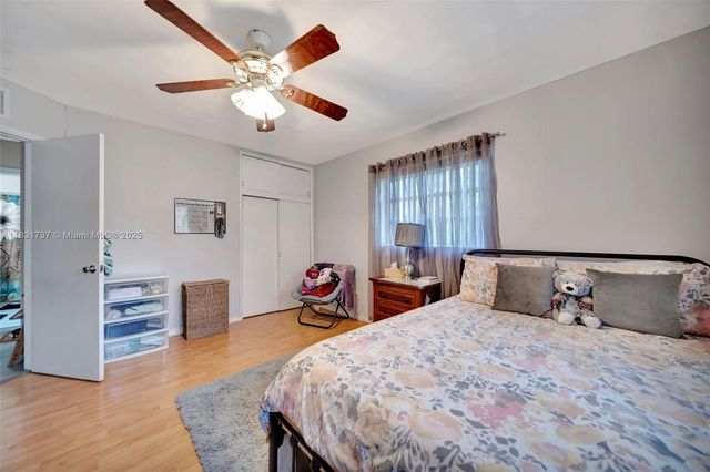 2201 N 57th Ter, Hollywood, FL 33021