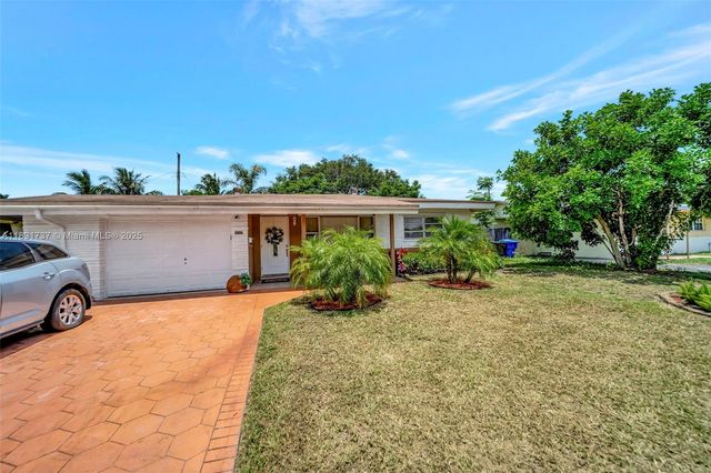 2201 N 57th Ter, Hollywood, FL 33021