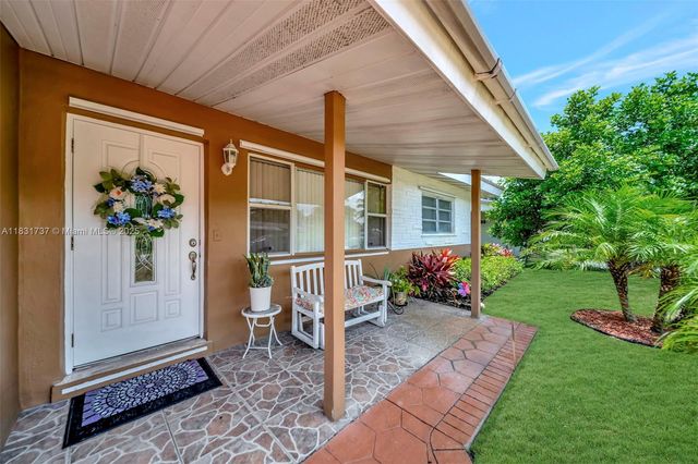 2201 N 57th Ter, Hollywood, FL 33021