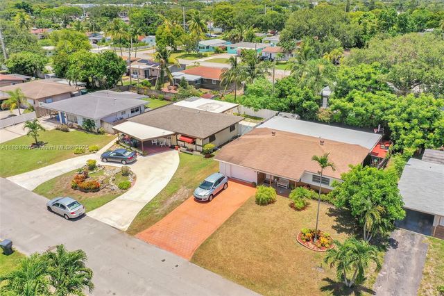 2201 N 57th Ter, Hollywood, FL 33021