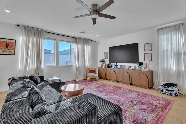 10203 Abseil Street, Las Vegas, NV 89166