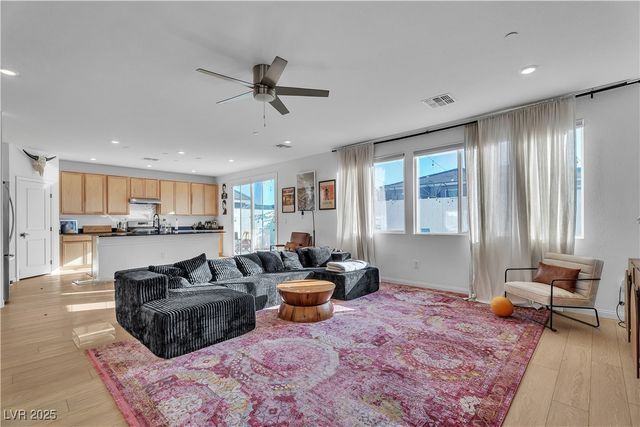 10203 Abseil Street, Las Vegas, NV 89166