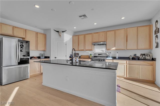 10203 Abseil Street, Las Vegas, NV 89166