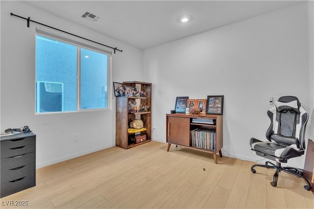 10203 Abseil Street, Las Vegas, NV 89166