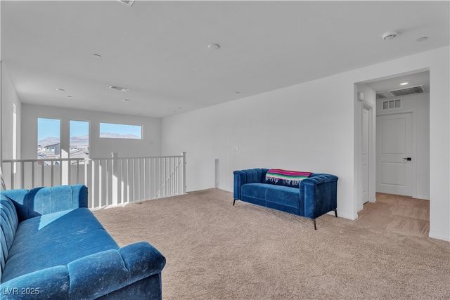 10203 Abseil Street, Las Vegas, NV 89166