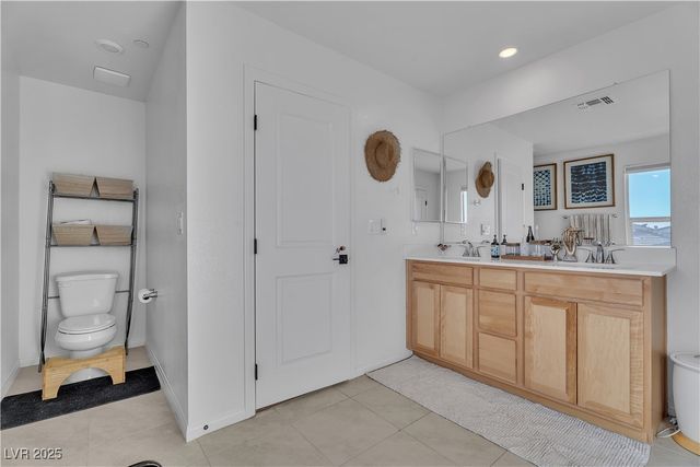 10203 Abseil Street, Las Vegas, NV 89166