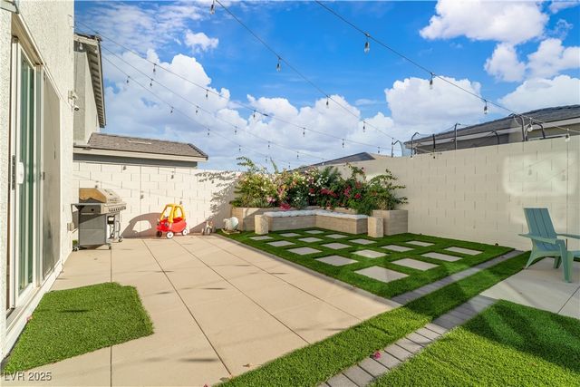 10203 Abseil Street, Las Vegas, NV 89166