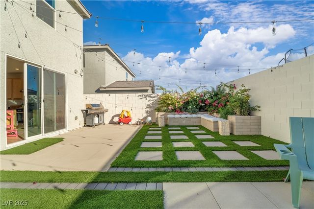 10203 Abseil Street, Las Vegas, NV 89166