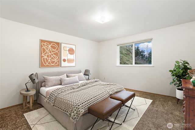 643 School Street SE, Lacey, WA 98503