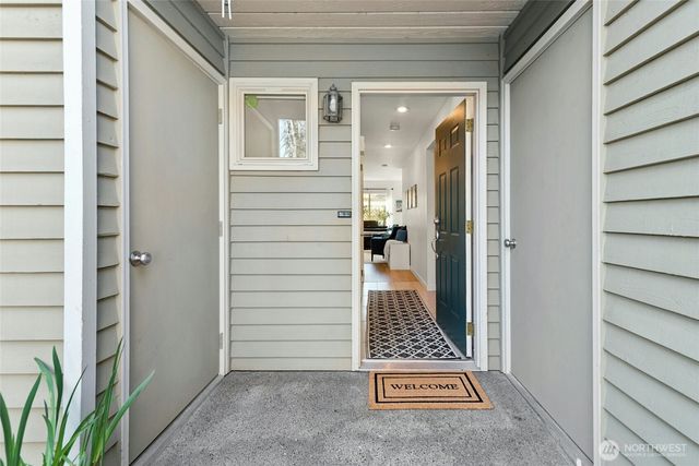 447 7th Avenue, Kirkland, WA 98033