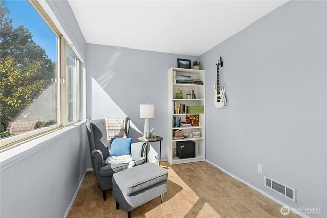 447 7th Avenue, Kirkland, WA 98033