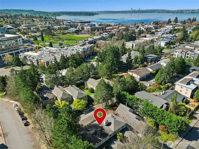 447 7th Avenue, Kirkland, WA 98033