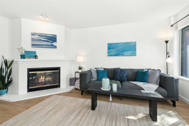 447 7th Avenue, Kirkland, WA 98033