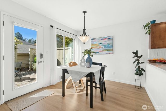 447 7th Avenue, Kirkland, WA 98033