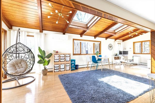 7 Clover Lane, Natick, MA 01760