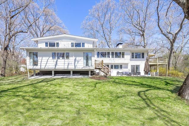 7 Clover Lane, Natick, MA 01760