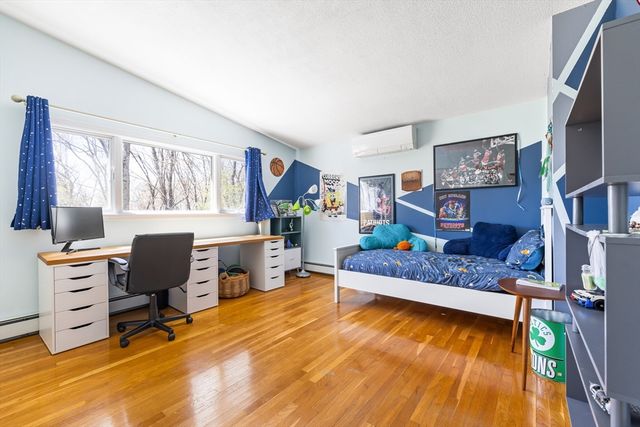 7 Clover Lane, Natick, MA 01760