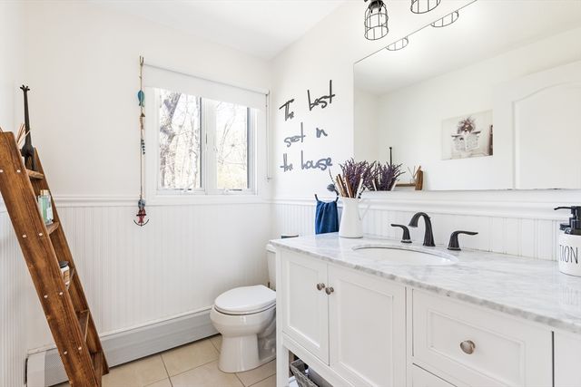 7 Clover Lane, Natick, MA 01760