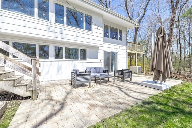 7 Clover Lane, Natick, MA 01760