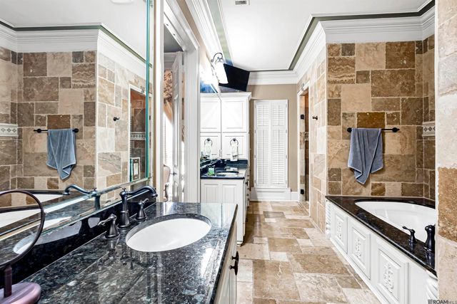 11372 Greenside Dr, Gonzales, LA 70737